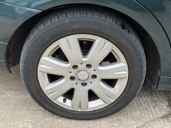Used Mercedes-Benz C Class 2010 for sale - 76298928: Photo 8