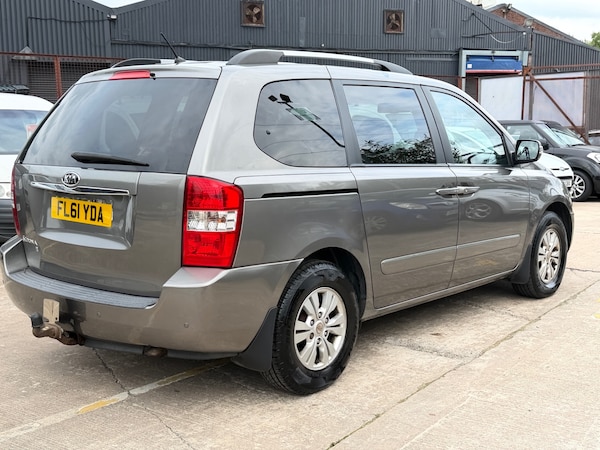 Used Kia Sedona 2011 for sale - 75995451: Photo 8