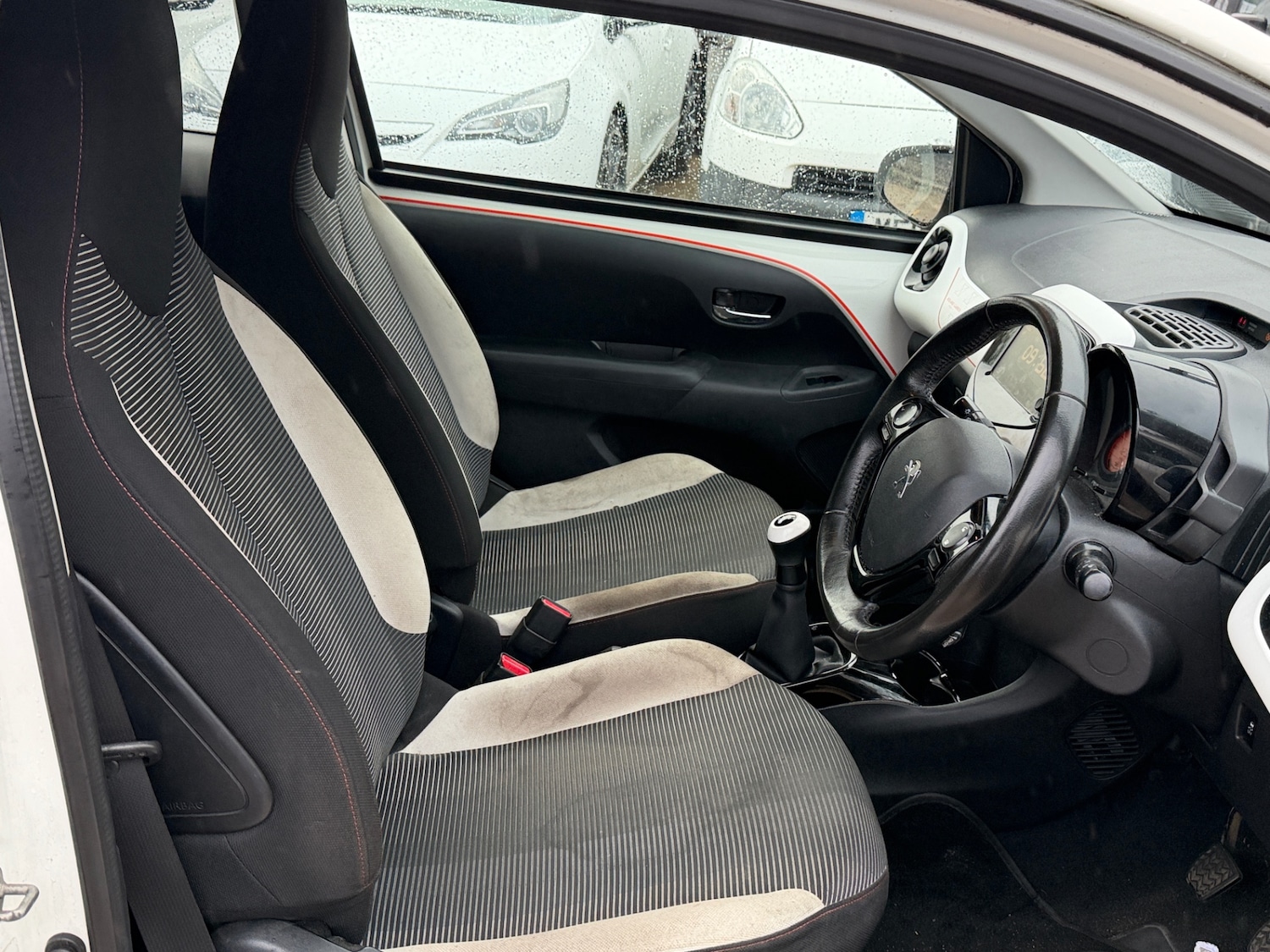 Used Peugeot 108 2016 for sale - 76329628: Photo 13