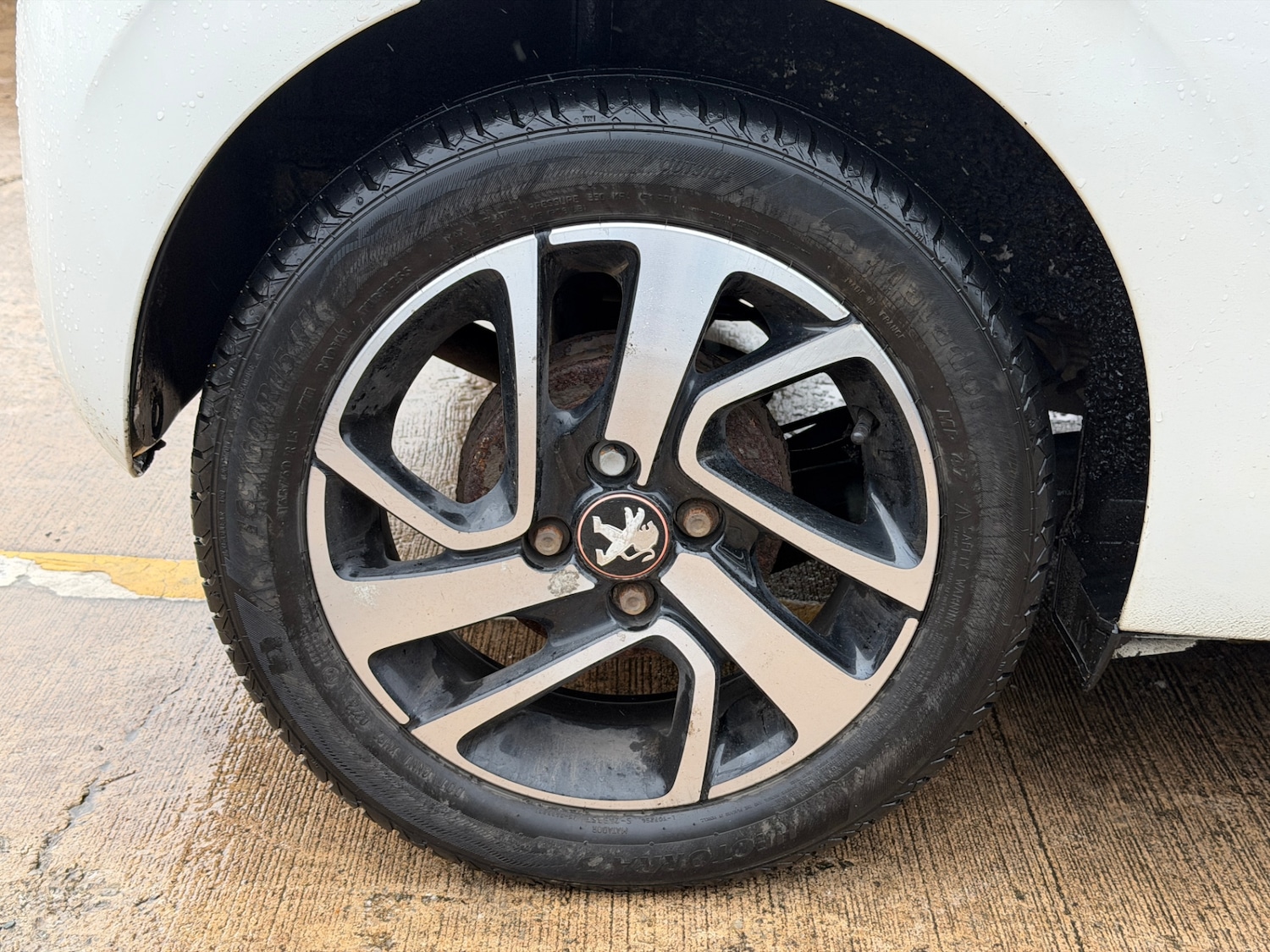Used Peugeot 108 2016 for sale - 76329628: Photo 9