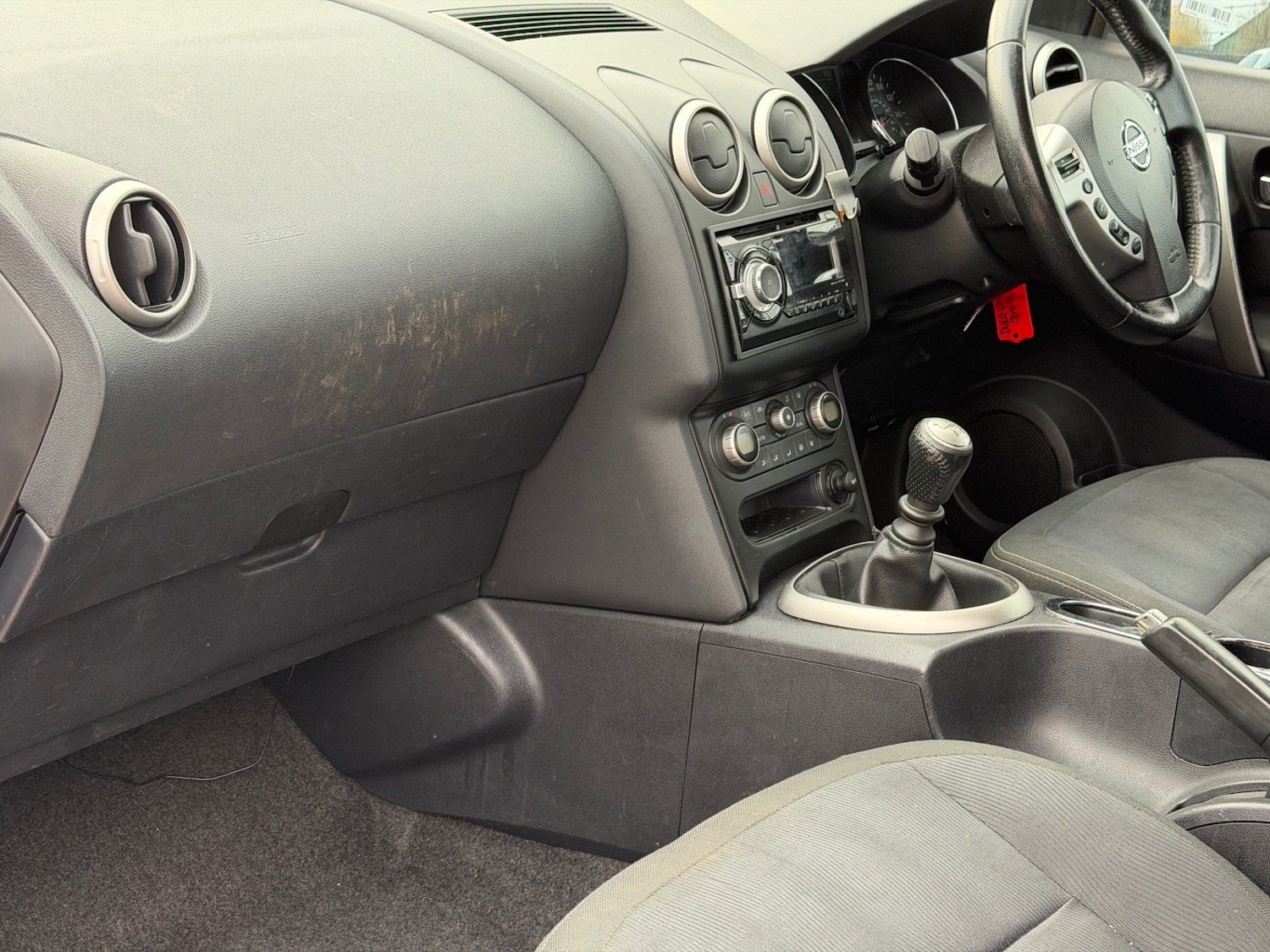 Used Nissan Qashqai 2010 for sale - 77649872: Photo 15