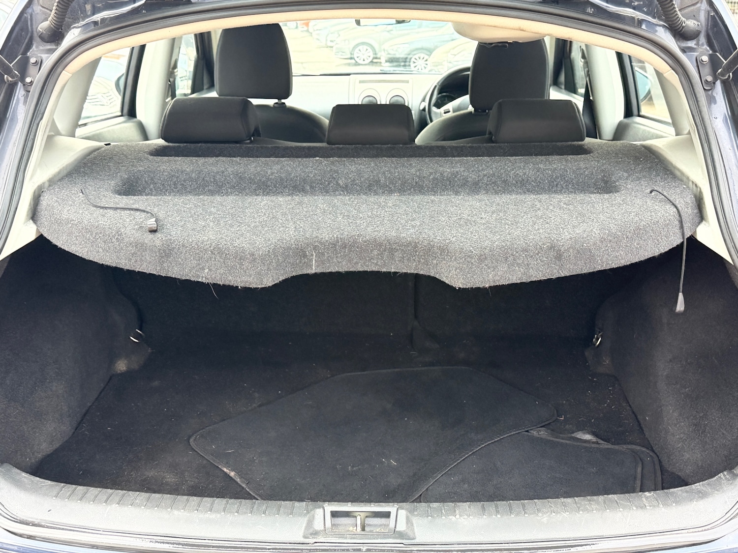 Used Nissan Qashqai 2010 for sale - 77649872: Photo 16