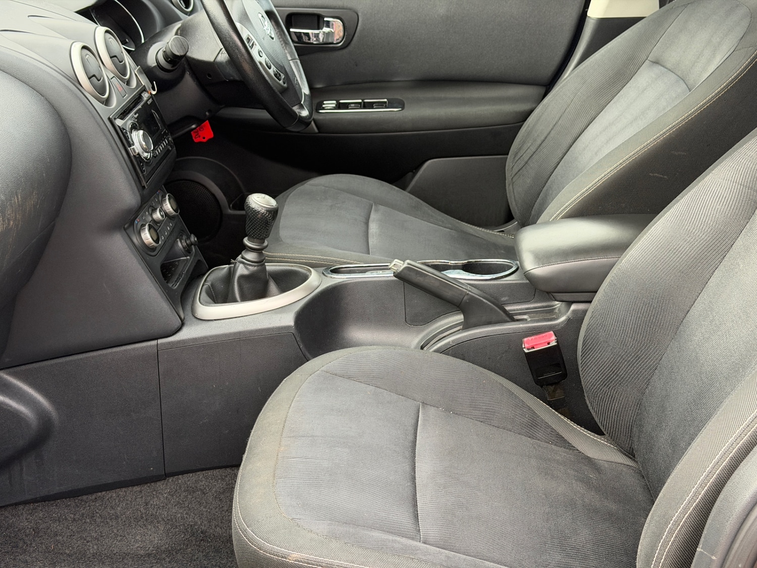 Used Nissan Qashqai 2010 for sale - 77649872: Photo 17