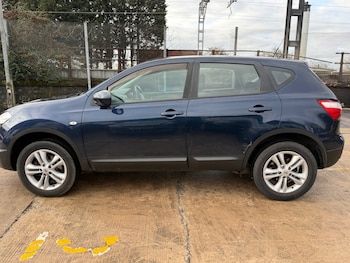 Used Nissan Qashqai 2010 for sale - 77649872: Photo