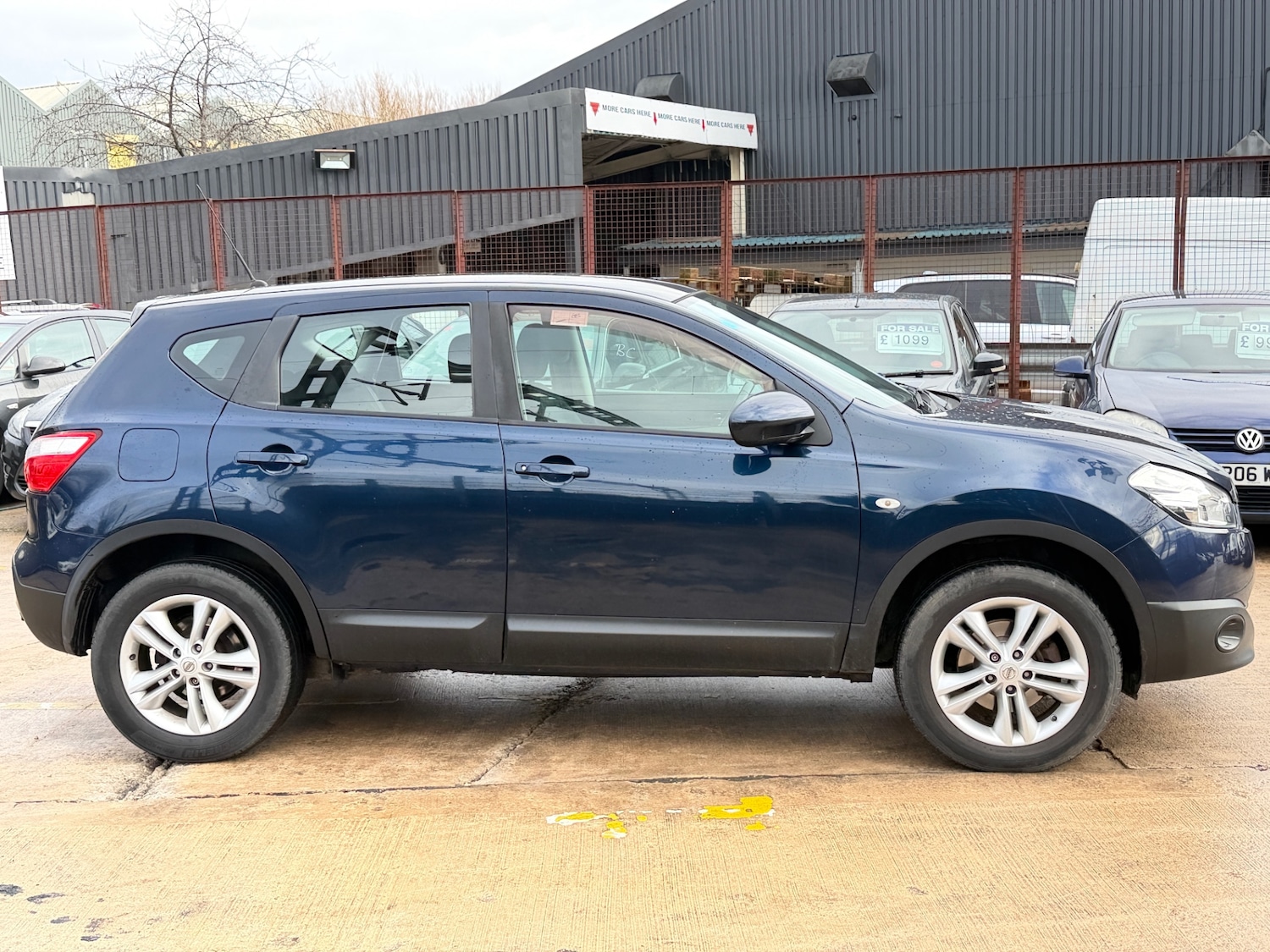 Used Nissan Qashqai 2010 for sale - 77649872: Photo 8