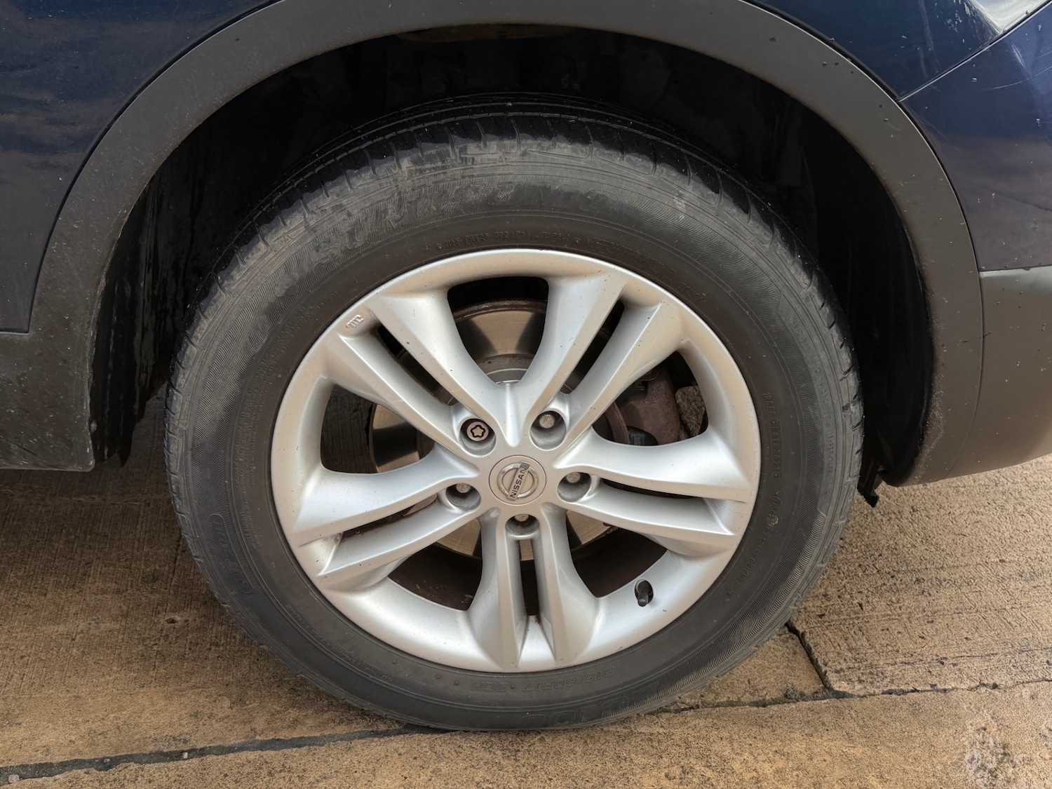 Used Nissan Qashqai 2010 for sale - 77649872: Photo 9