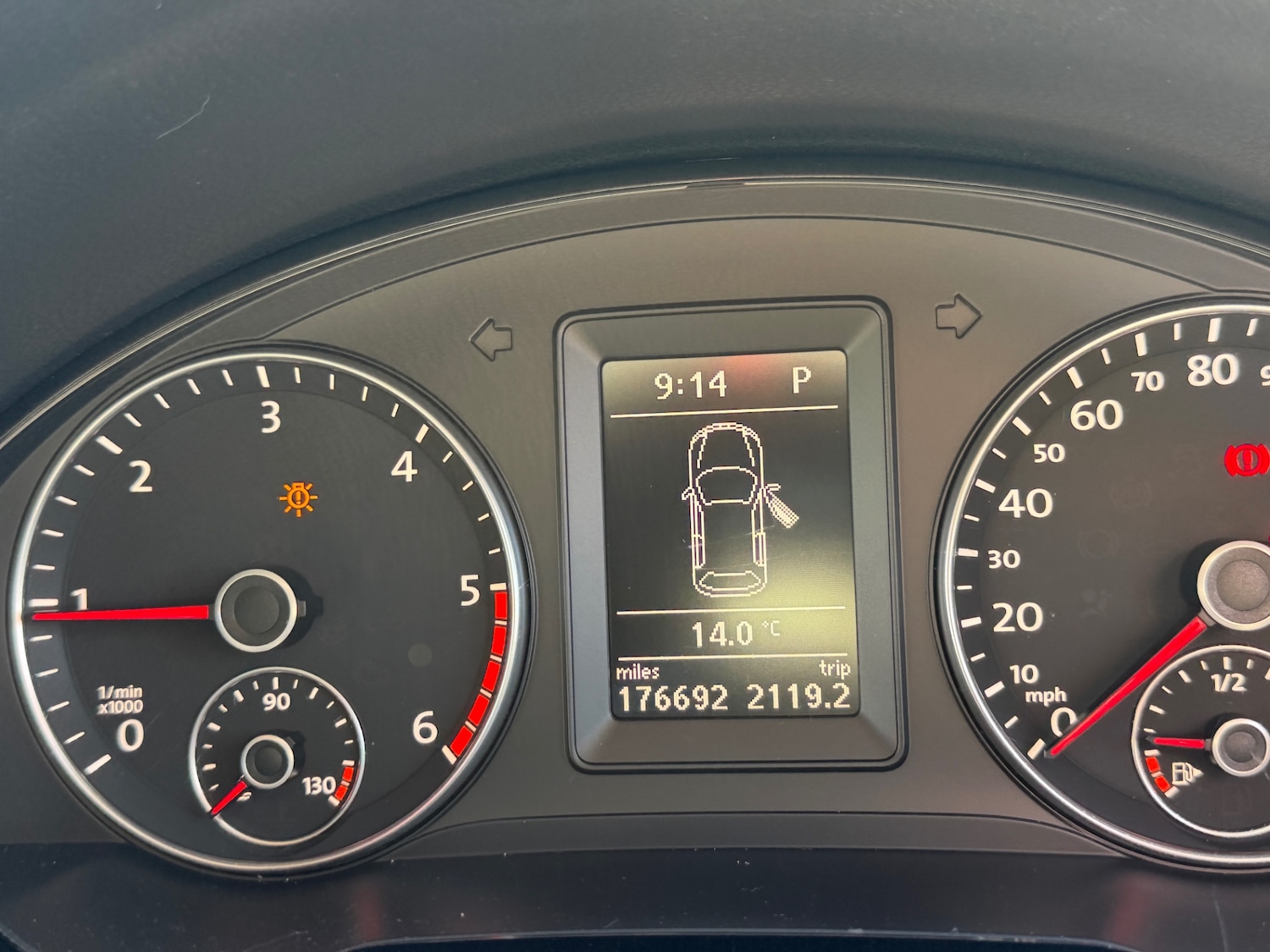 Used Volkswagen Scirocco 2010 for sale - 77974331: Photo 8