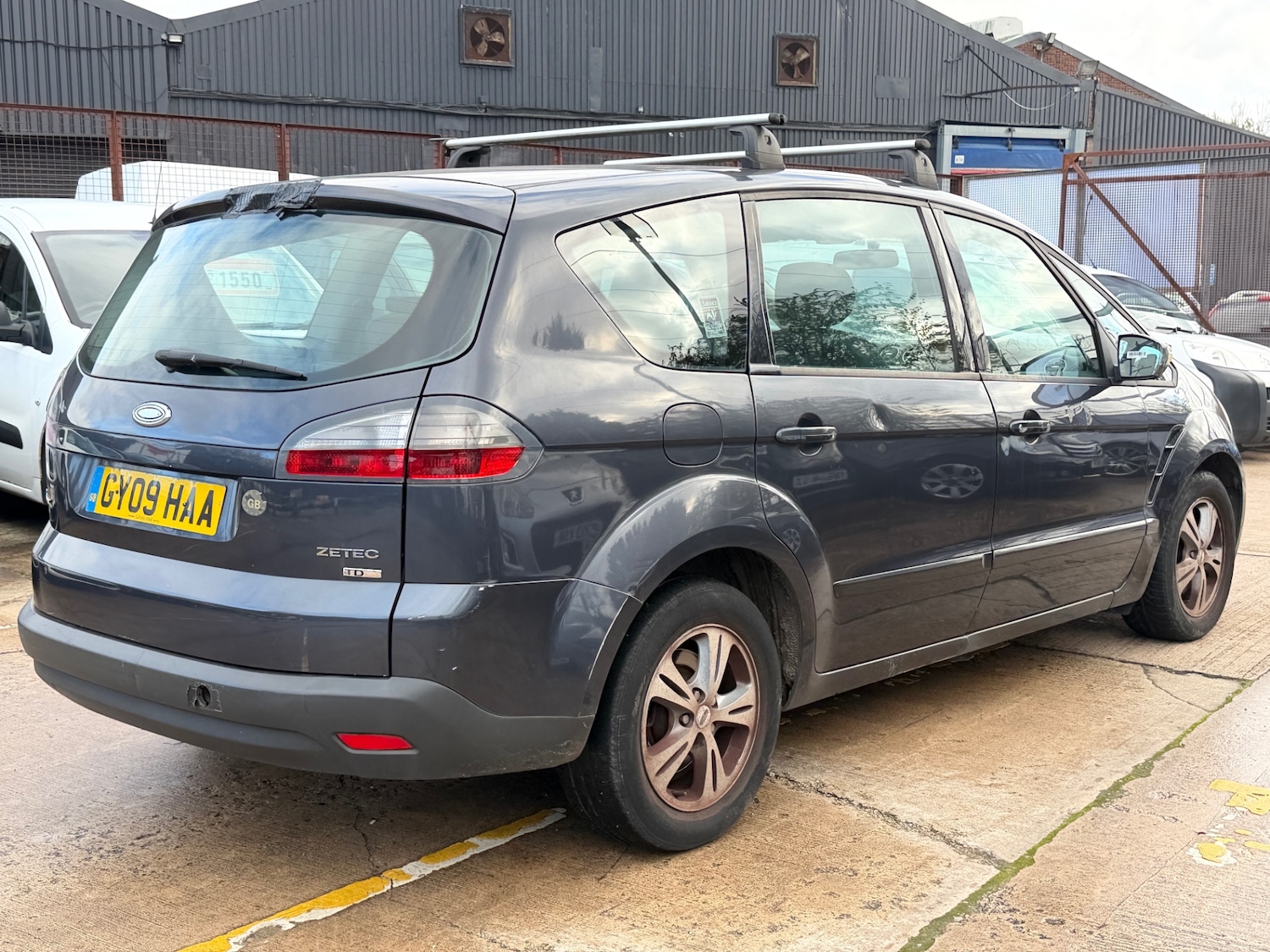 Used Ford S-Max 2009 for sale - 76555578: Photo 6