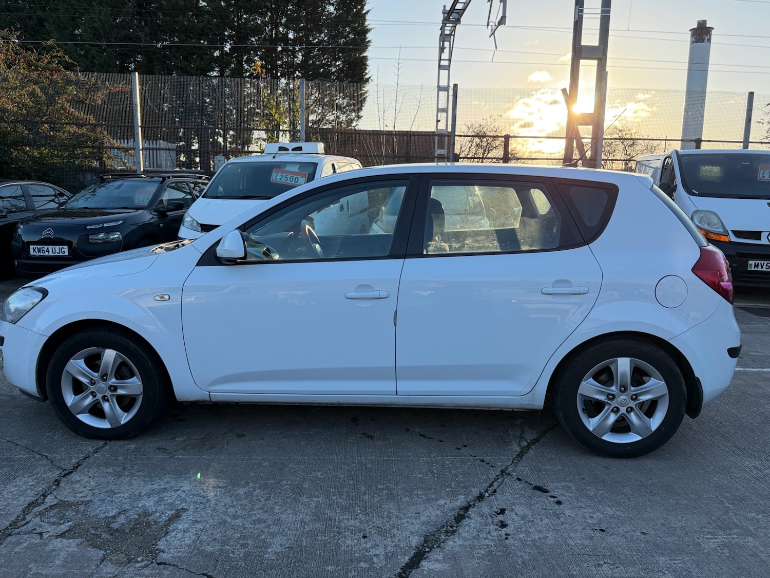 Used Kia Ceed 2009 for sale - 76665942: Photo 4