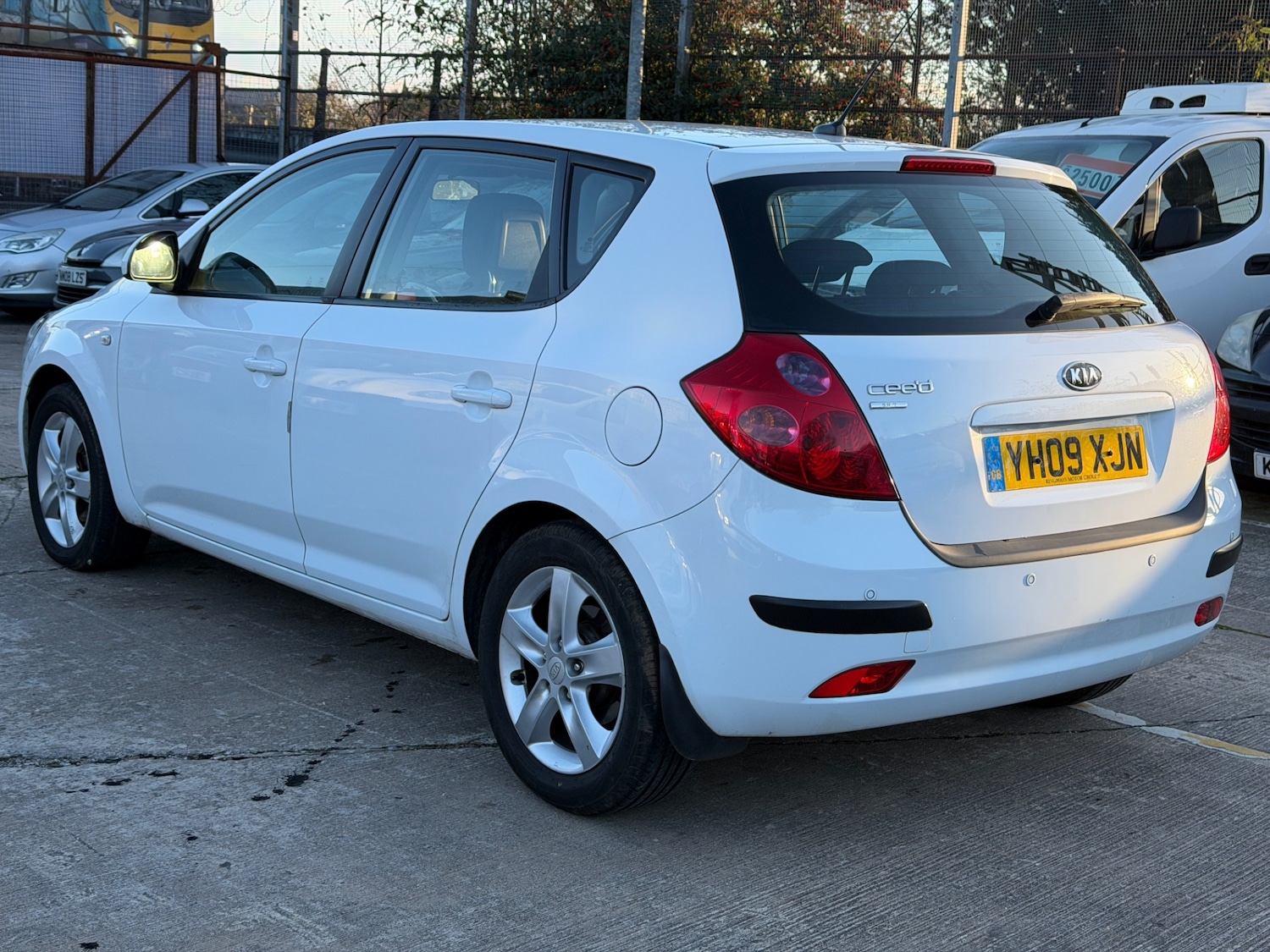 Used Kia Ceed 2009 for sale - 76665942: Photo 5