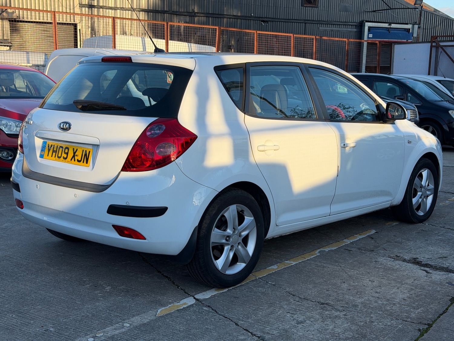 Used Kia Ceed 2009 for sale - 76665942: Photo 7