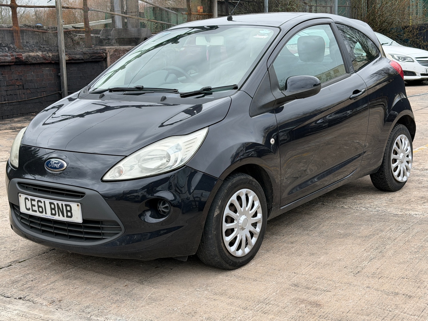 Used Ford Ka 2011 for sale - 77701400: Photo 2