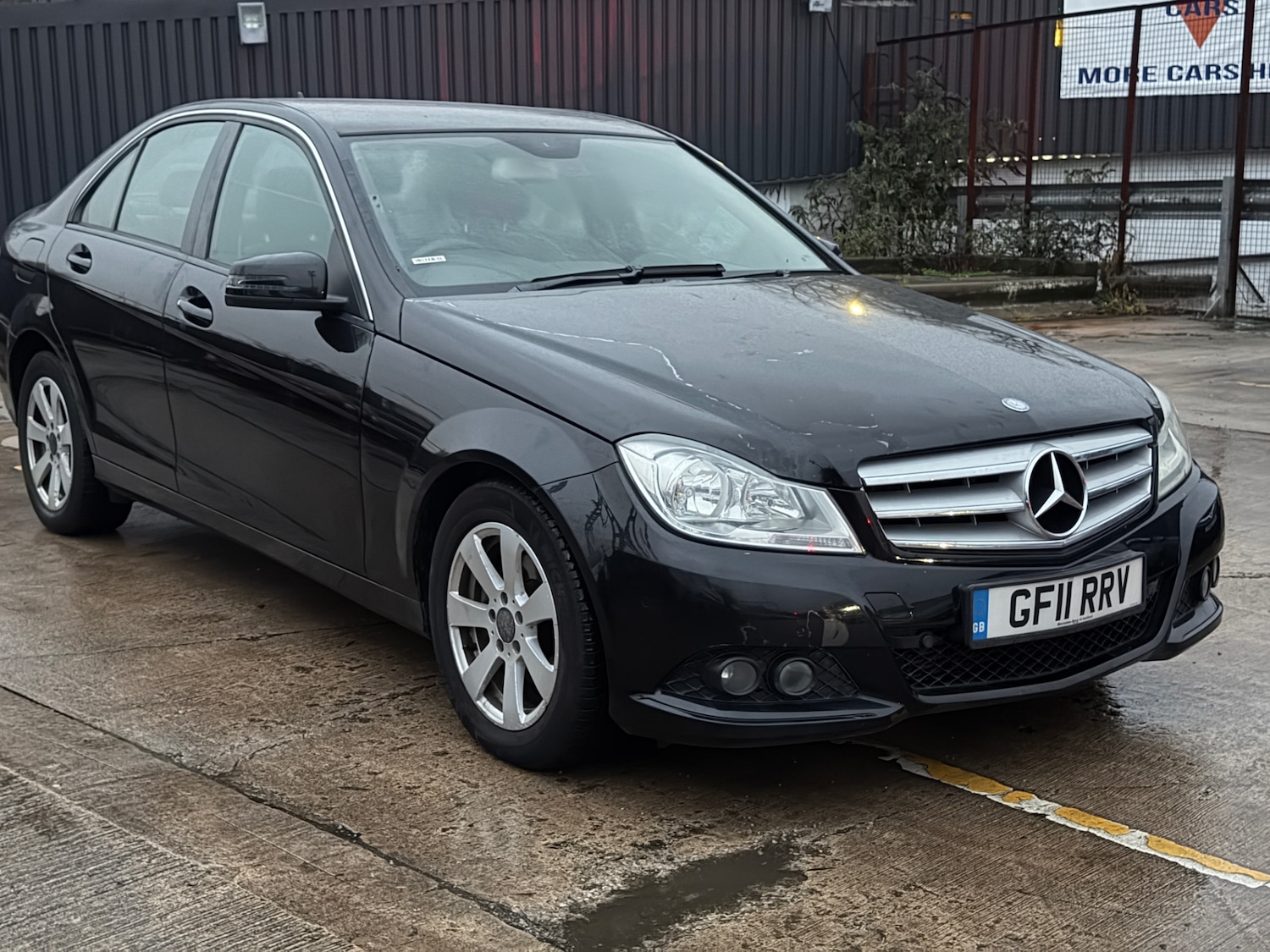 Used Mercedes-Benz C Class 2011 for sale - 76847980: Photo 1
