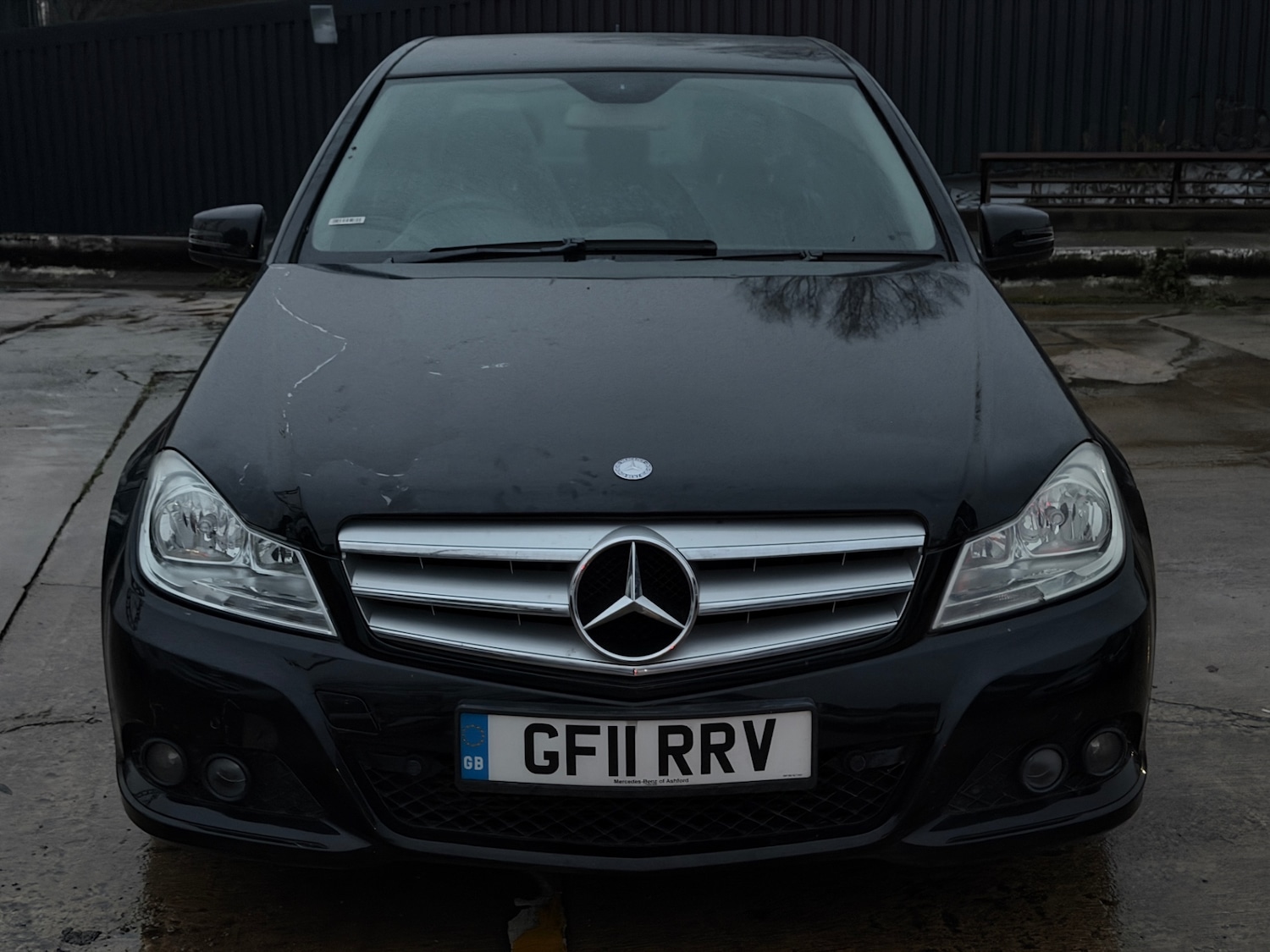 Used Mercedes-Benz C Class 2011 for sale - 76847980: Photo 2
