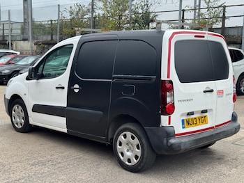 Used Peugeot Partner 2013 for sale - 75356852: Photo