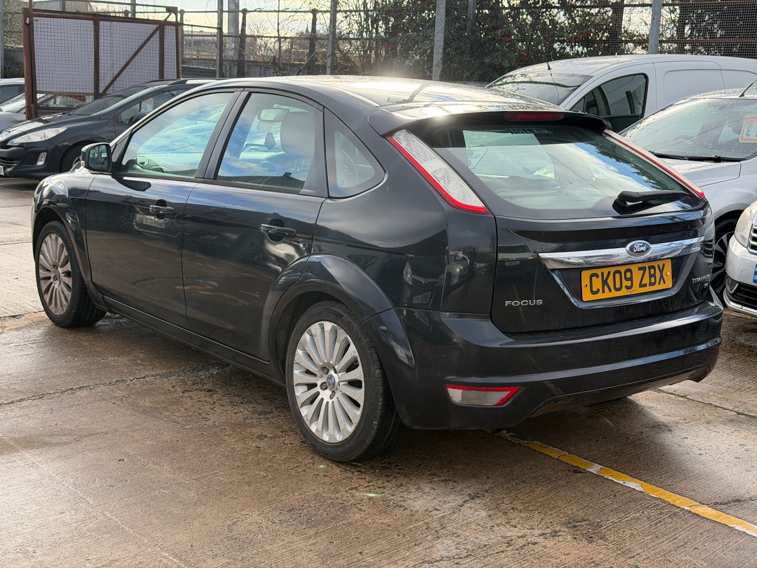 Used Ford Focus 2009 for sale - 77381210: Photo 5