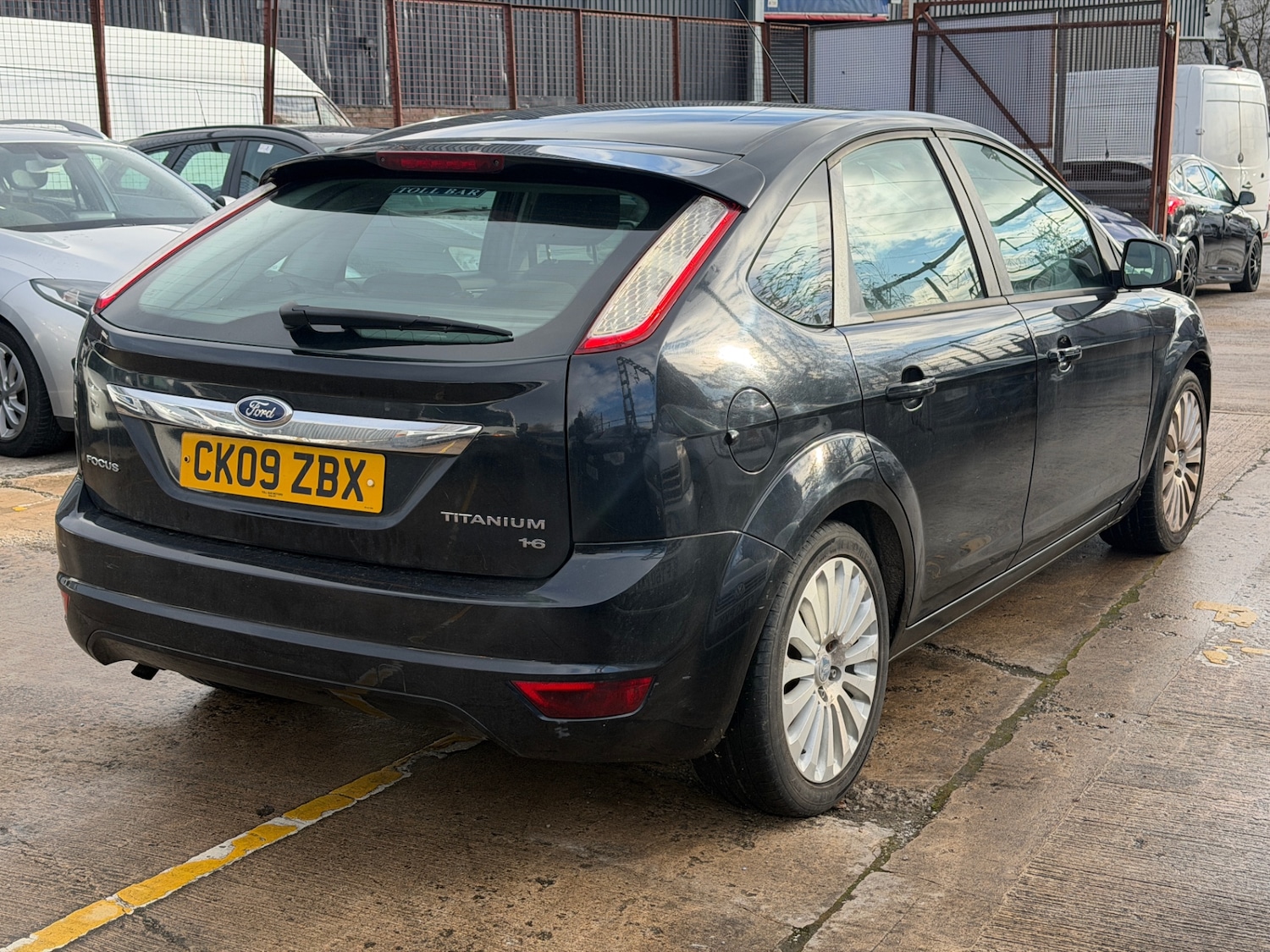 Used Ford Focus 2009 for sale - 77381210: Photo 8