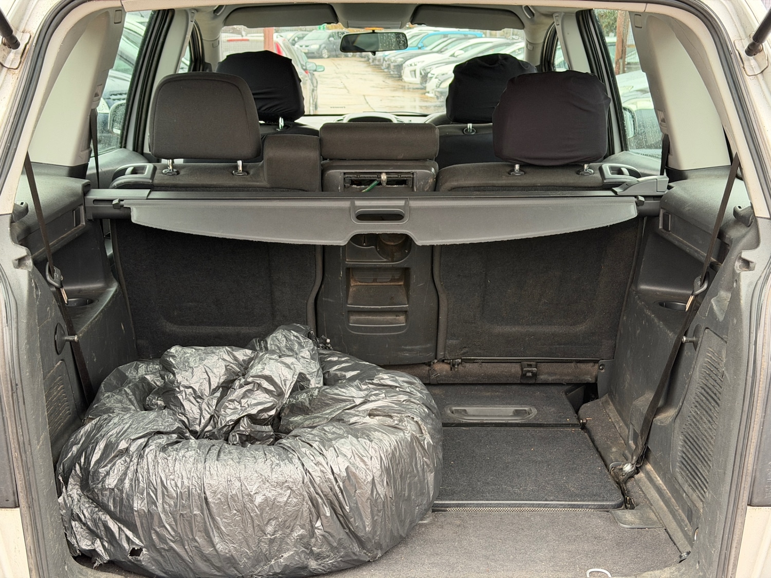 Used Vauxhall Zafira 2010 for sale - 76665951: Photo 14