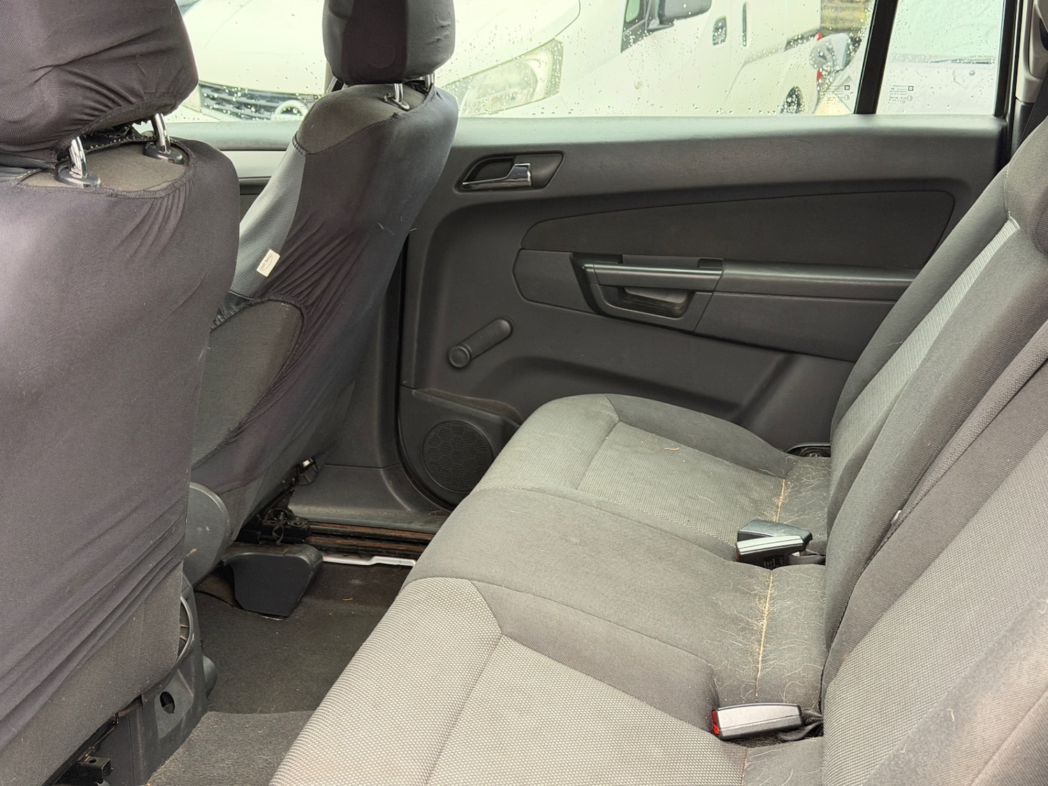 Used Vauxhall Zafira 2010 for sale - 76665951: Photo 15