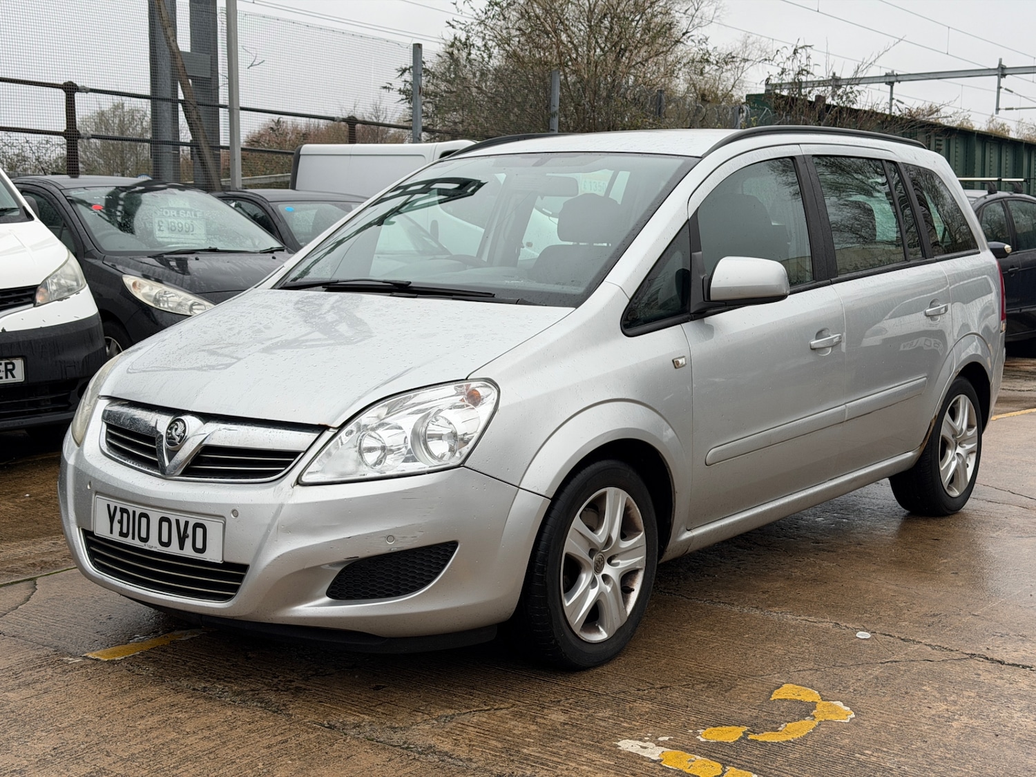 Used Vauxhall Zafira 2010 for sale - 76665951: Photo 2
