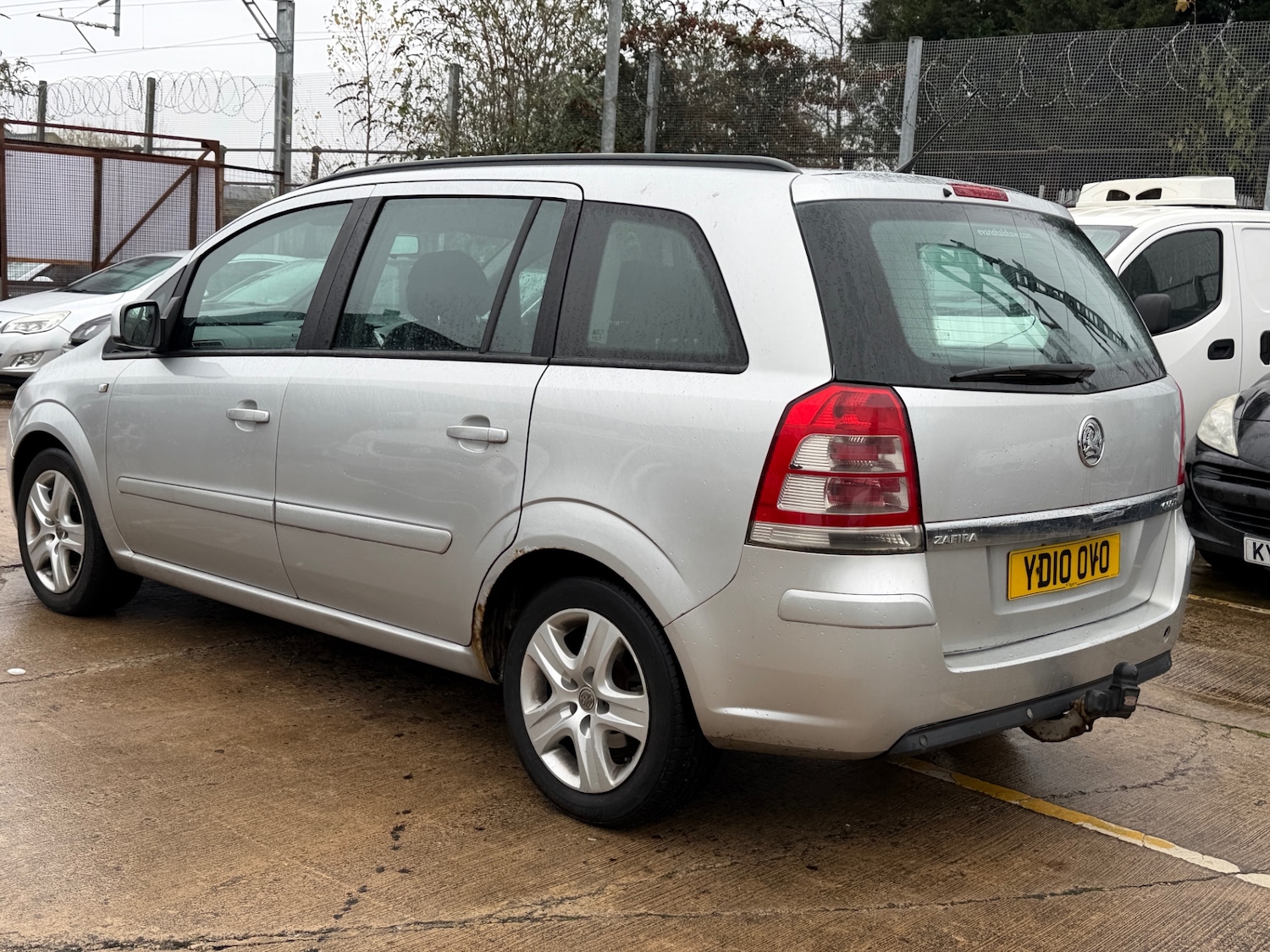 Used Vauxhall Zafira 2010 for sale - 76665951: Photo 5