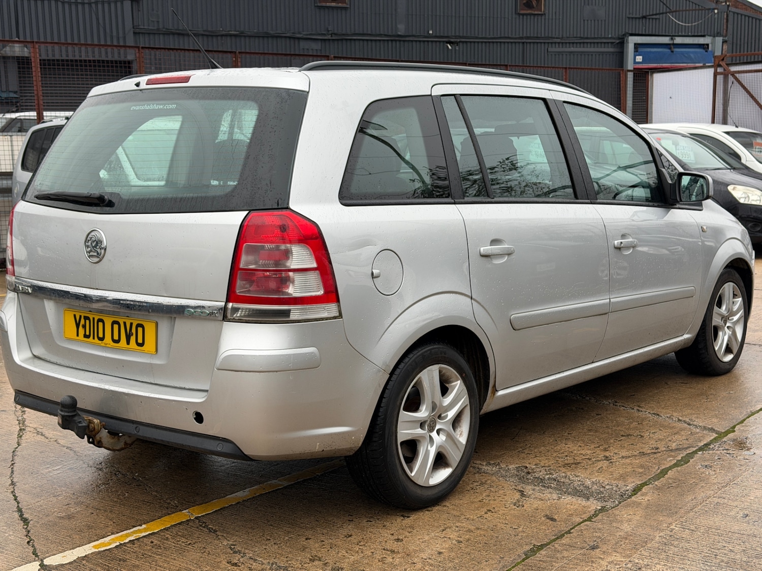 Used Vauxhall Zafira 2010 for sale - 76665951: Photo 7