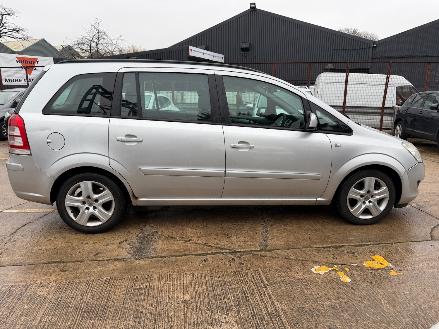 Used Vauxhall Zafira 2010 for sale - 76665951: Photo 9