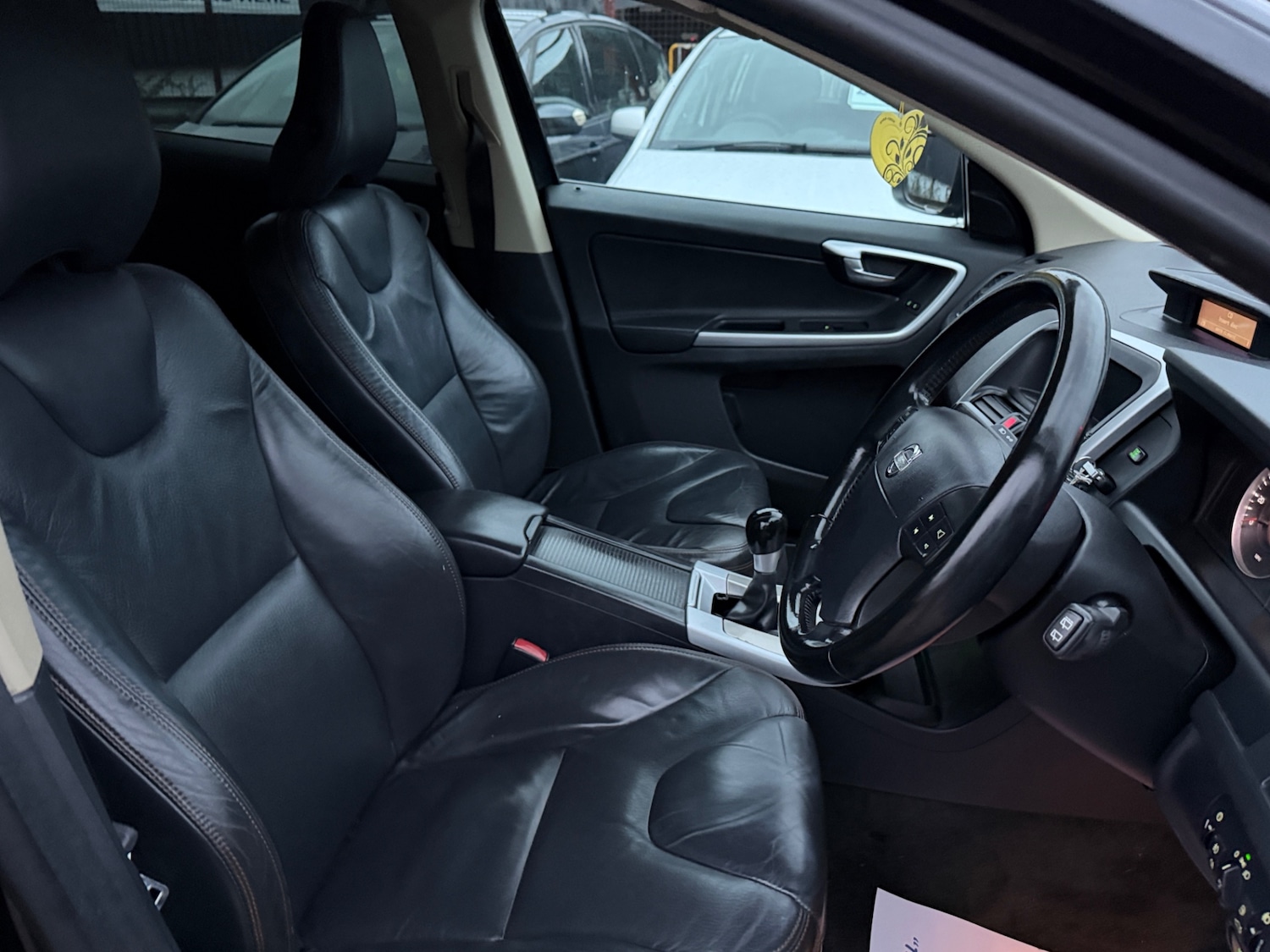 Used Volvo XC60 2009 for sale - 76298080: Photo 10