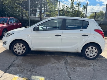 Used Hyundai i20 2014 for sale - 75996143: Photo 3
