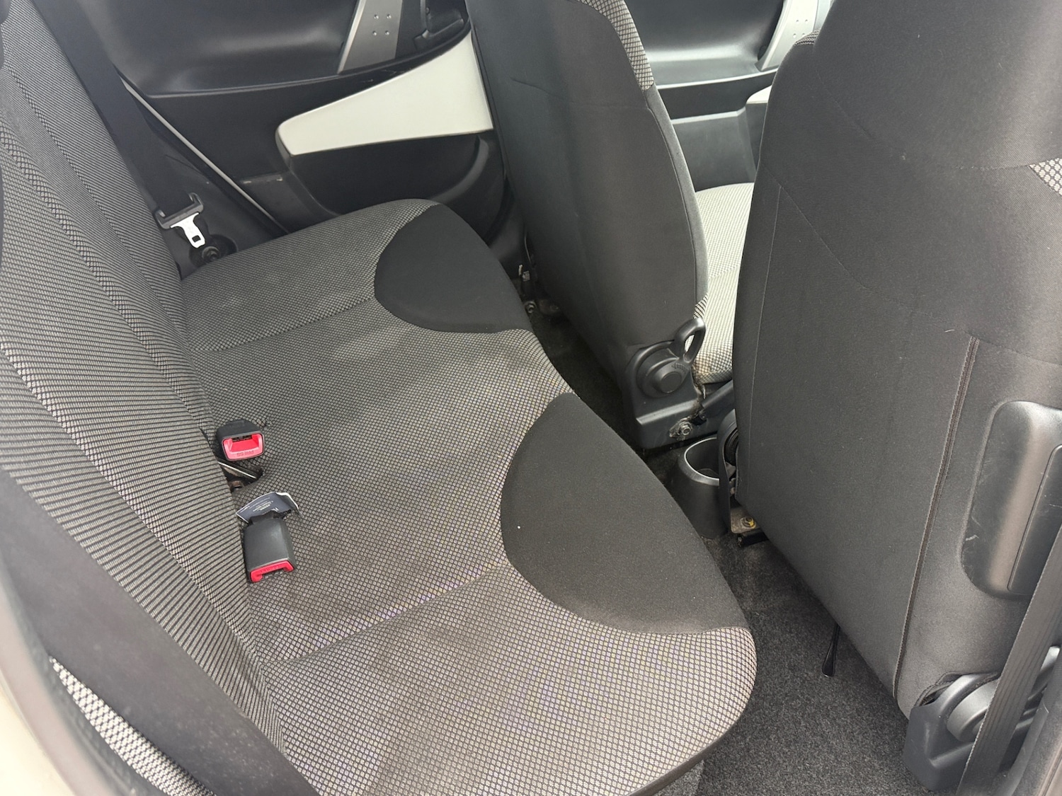 Used Toyota AYGO 2013 for sale - 78053156: Photo 11