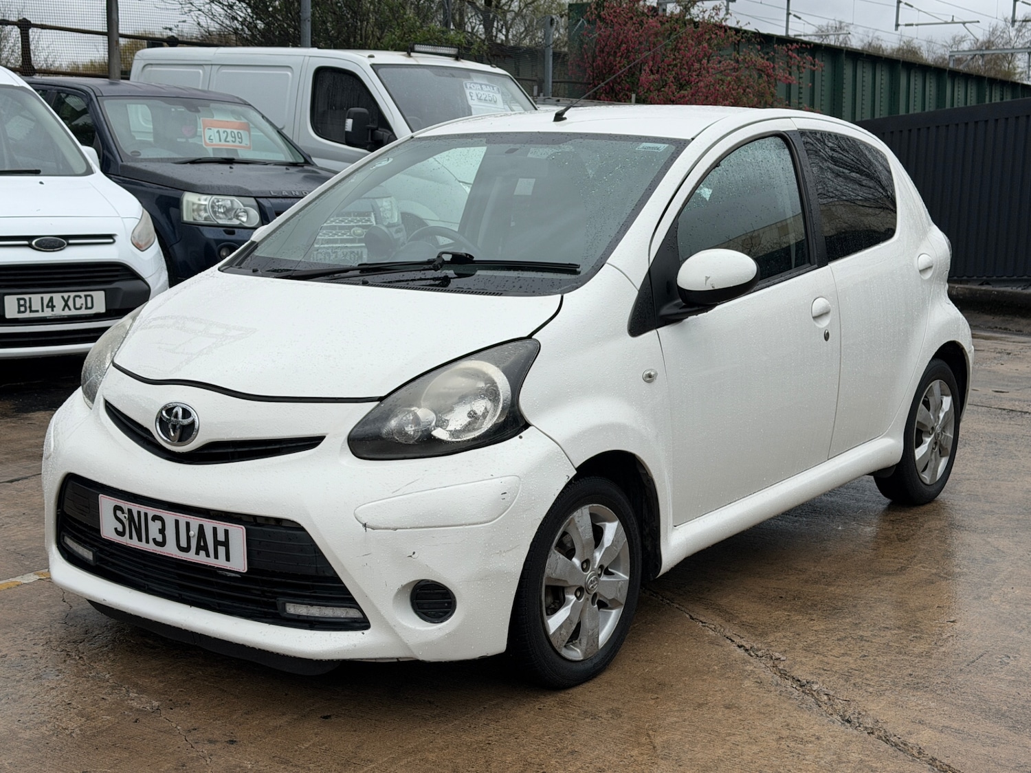 Used Toyota AYGO 2013 for sale - 78053156: Photo 4