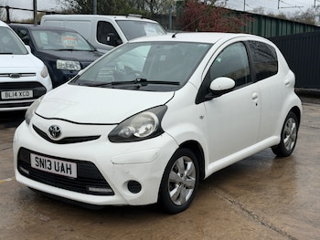 Used Toyota AYGO 2013 for sale - 78053156: Photo