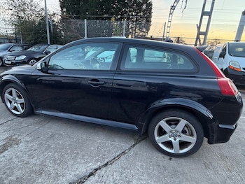 Used Volvo C30 2009 for sale - 76577393: Photo