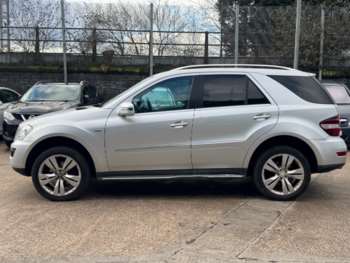 Used Mercedes-Benz M-Class 2010 for sale - 73663567: Photo