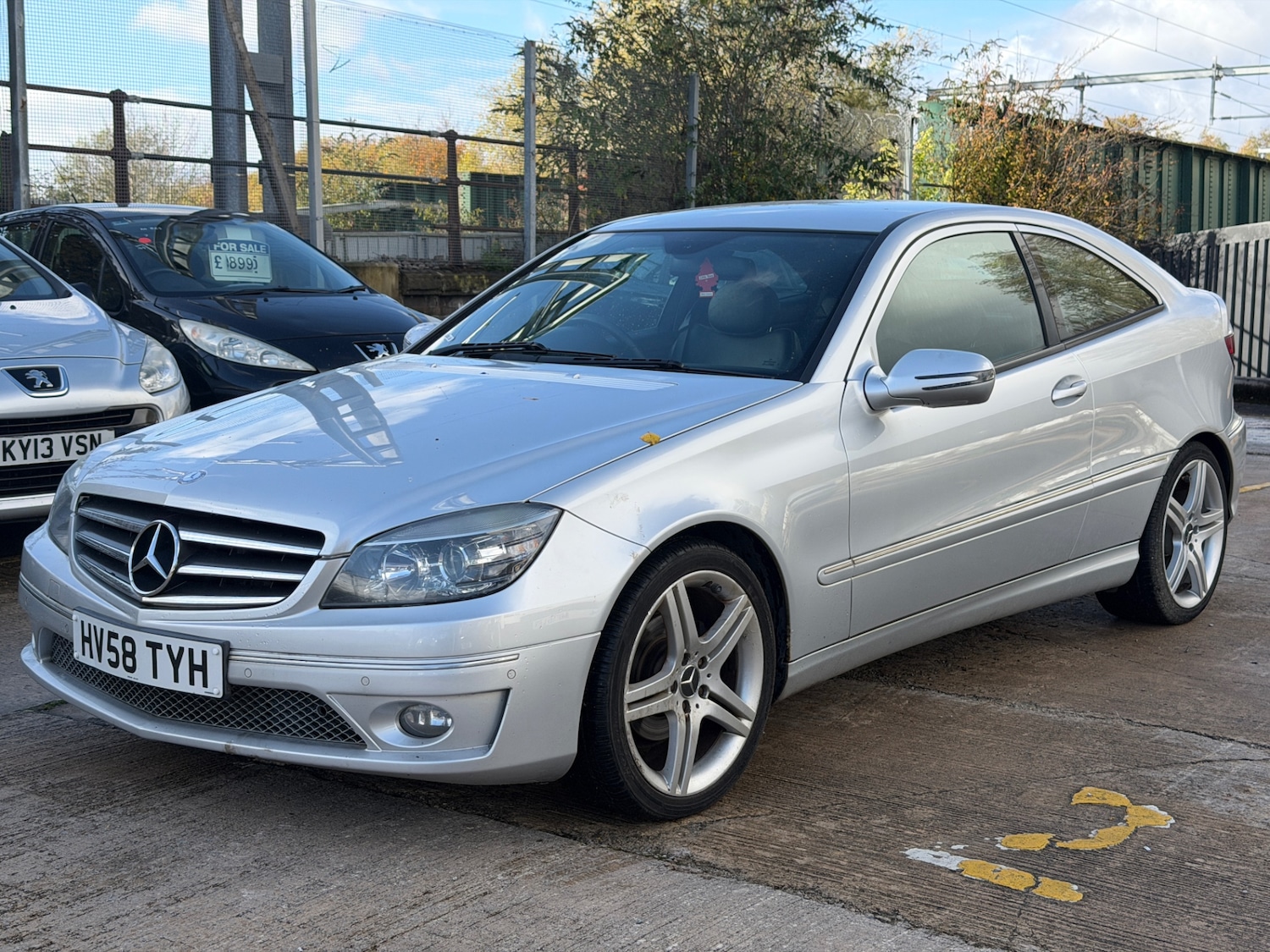 Used Mercedes-Benz CLC Class 2008 for sale - 76436607: Photo 2