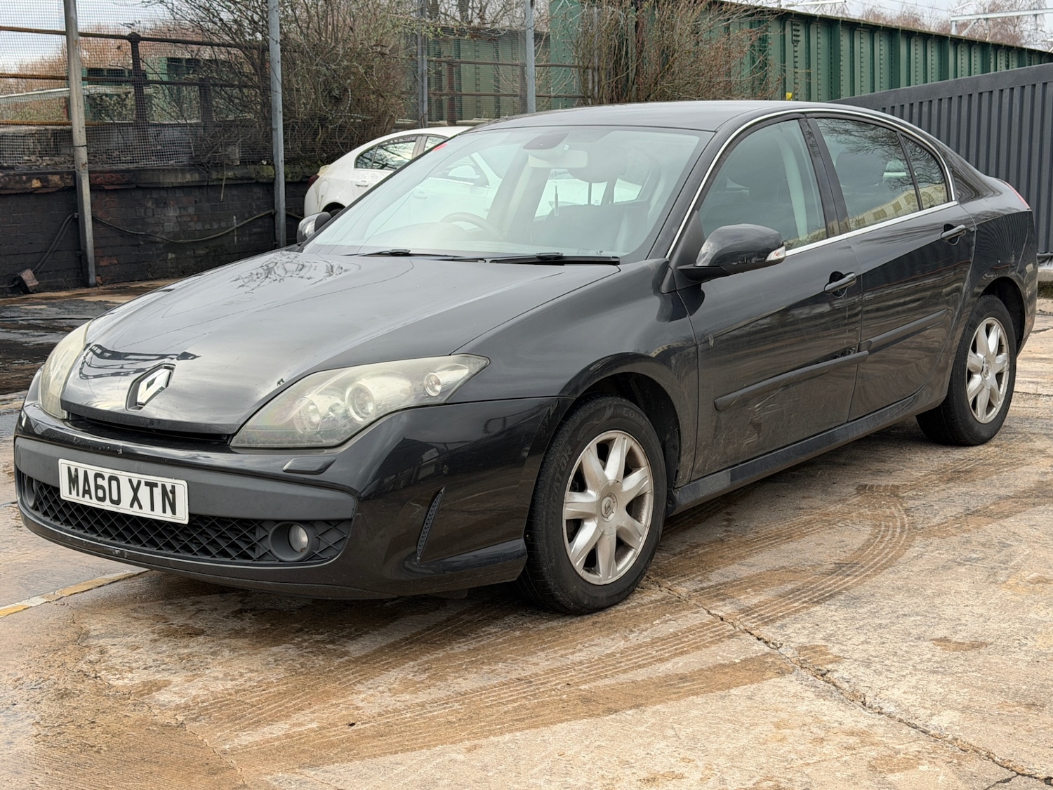 Used Renault Laguna 2010 for sale - 77631202: Photo 2
