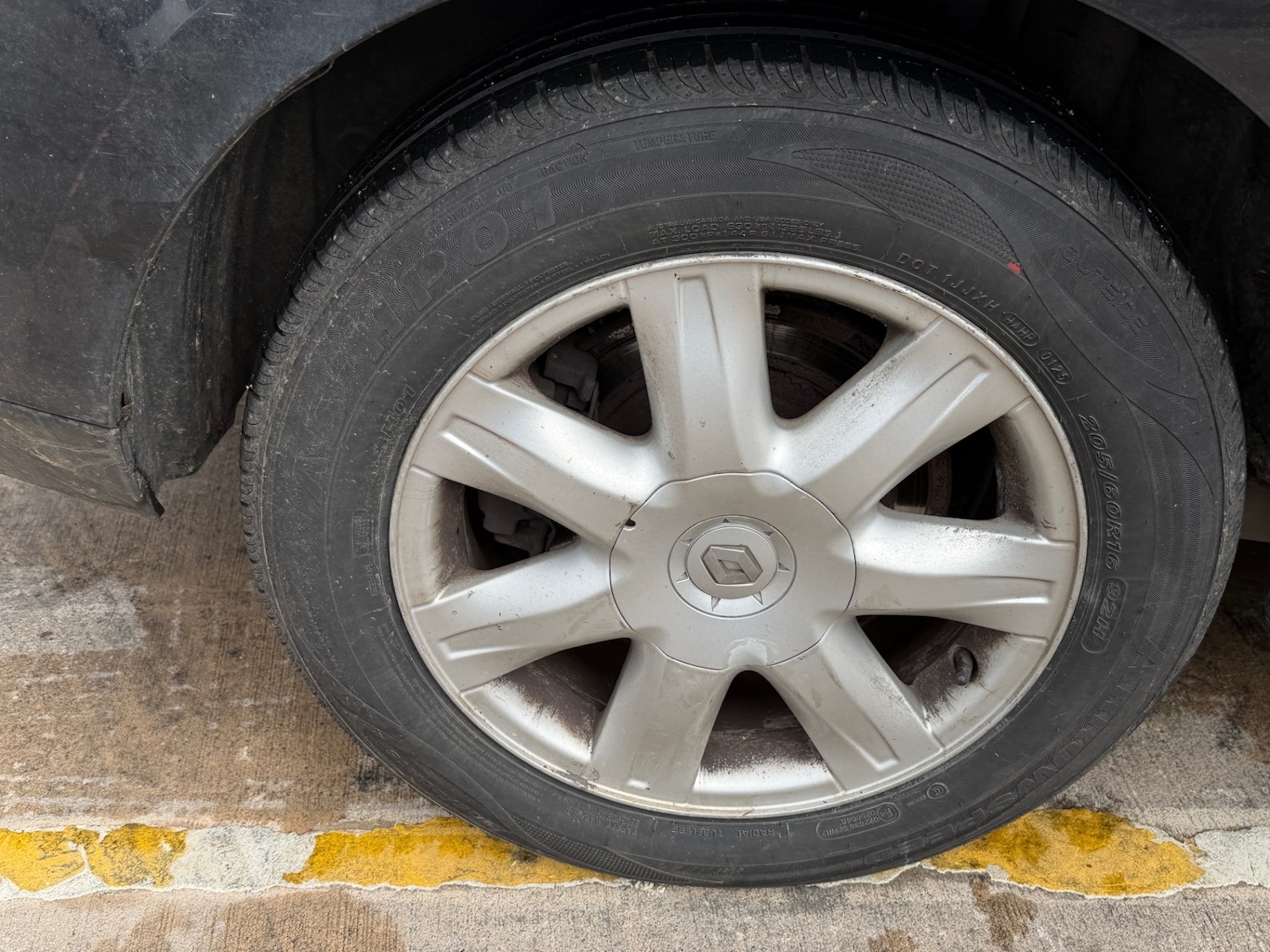 Used Renault Laguna 2010 for sale - 77631202: Photo 9