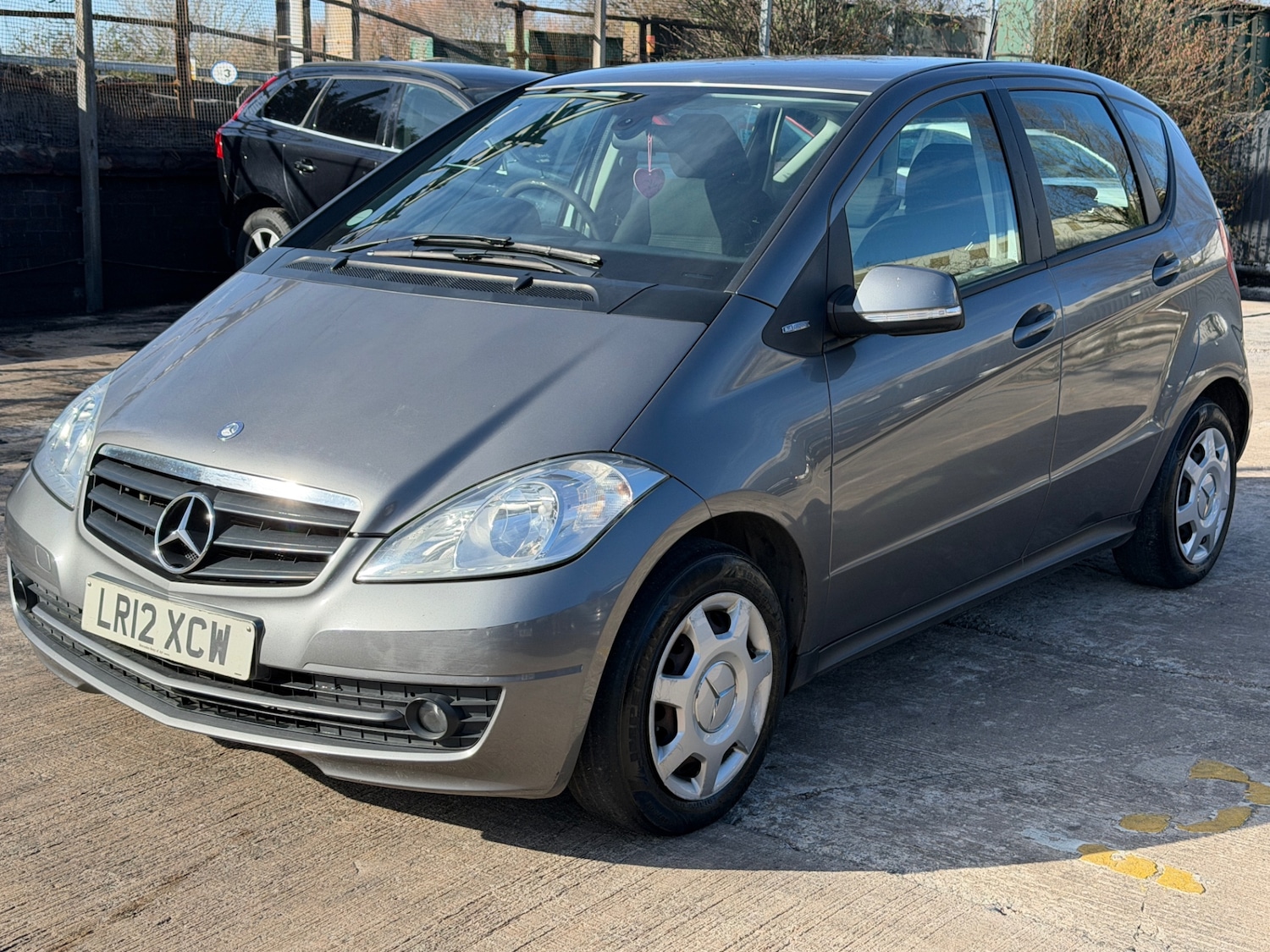 Used Mercedes-Benz A-Class 2012 for sale - 77736069: Photo 2