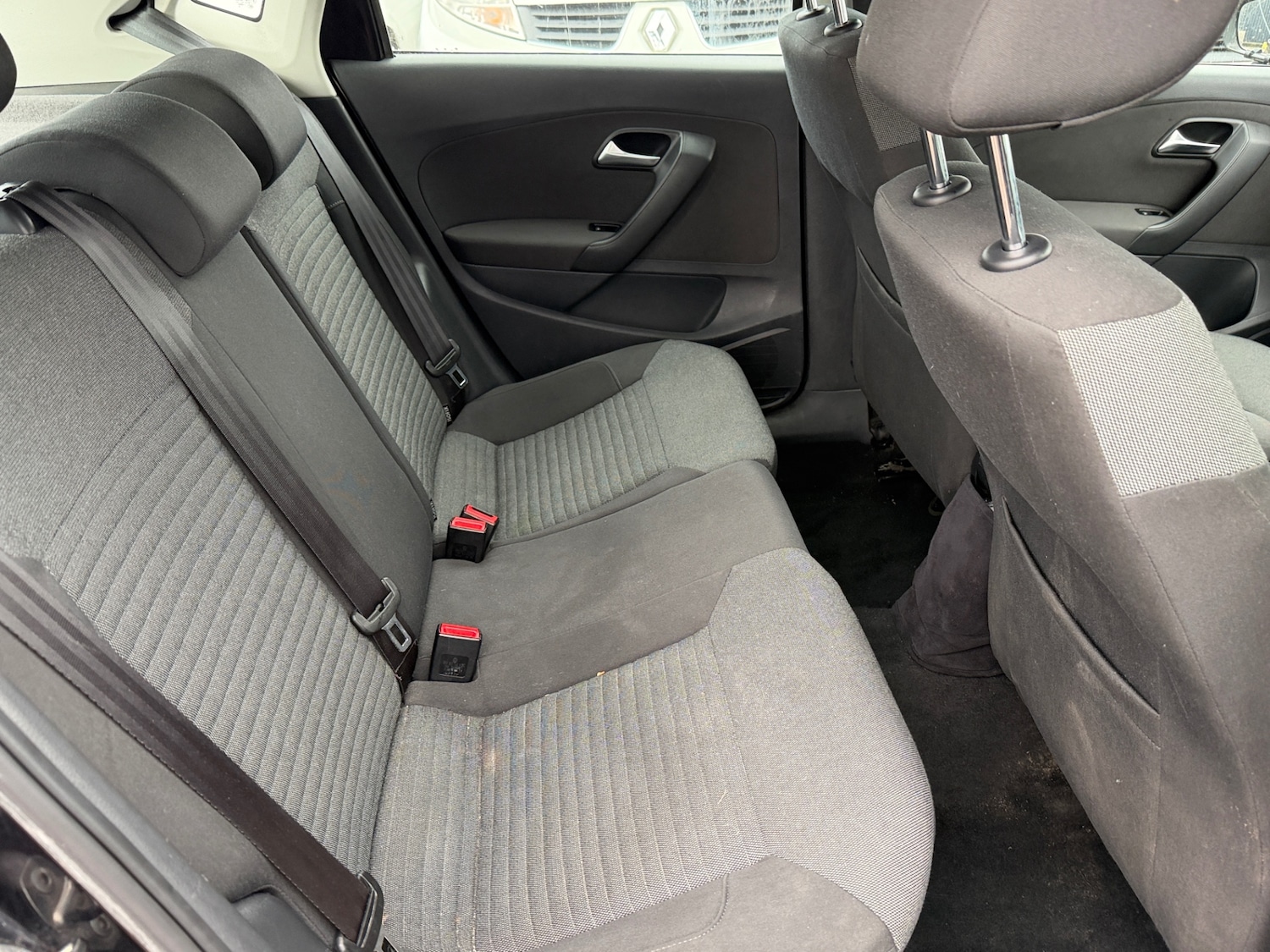 Used Volkswagen Polo 2011 for sale - 77220315: Photo 10