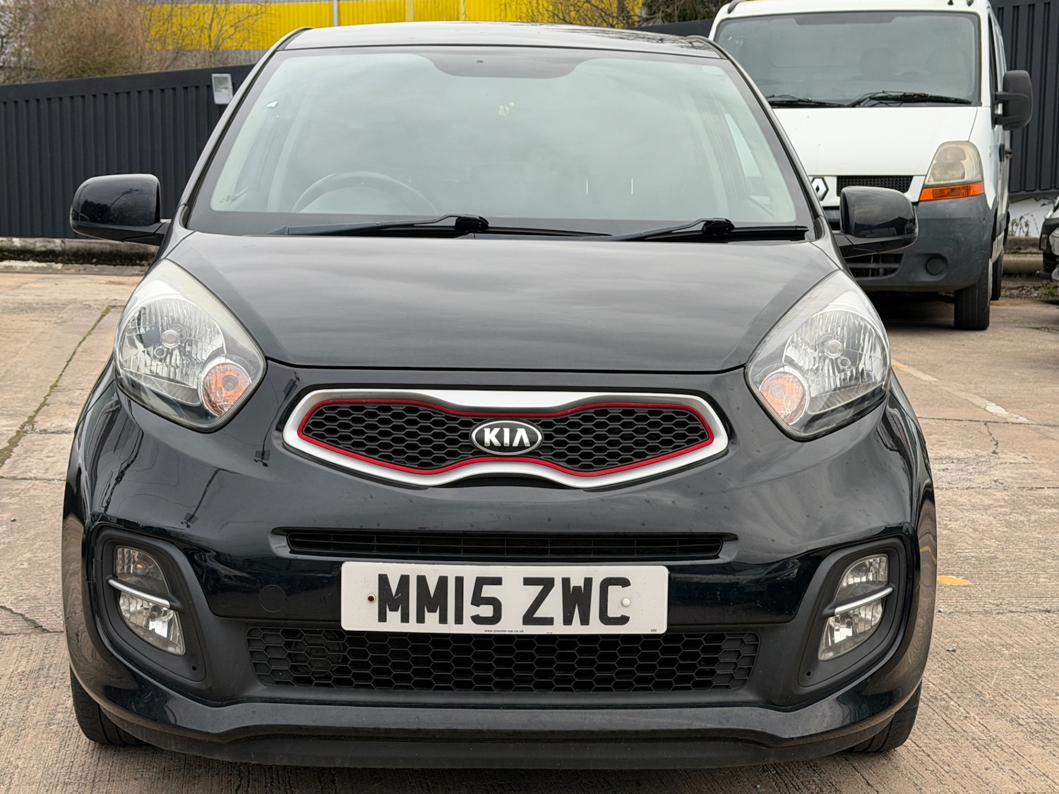 Used Kia Picanto 2015 for sale - 77462890: Photo 2