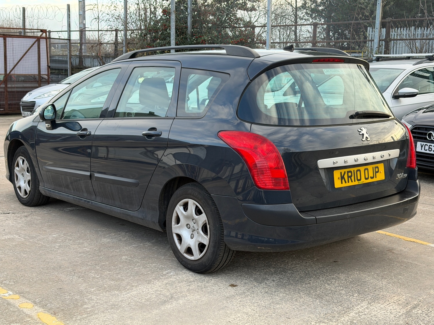 Used Peugeot 308 2010 for sale - 77312425: Photo 6