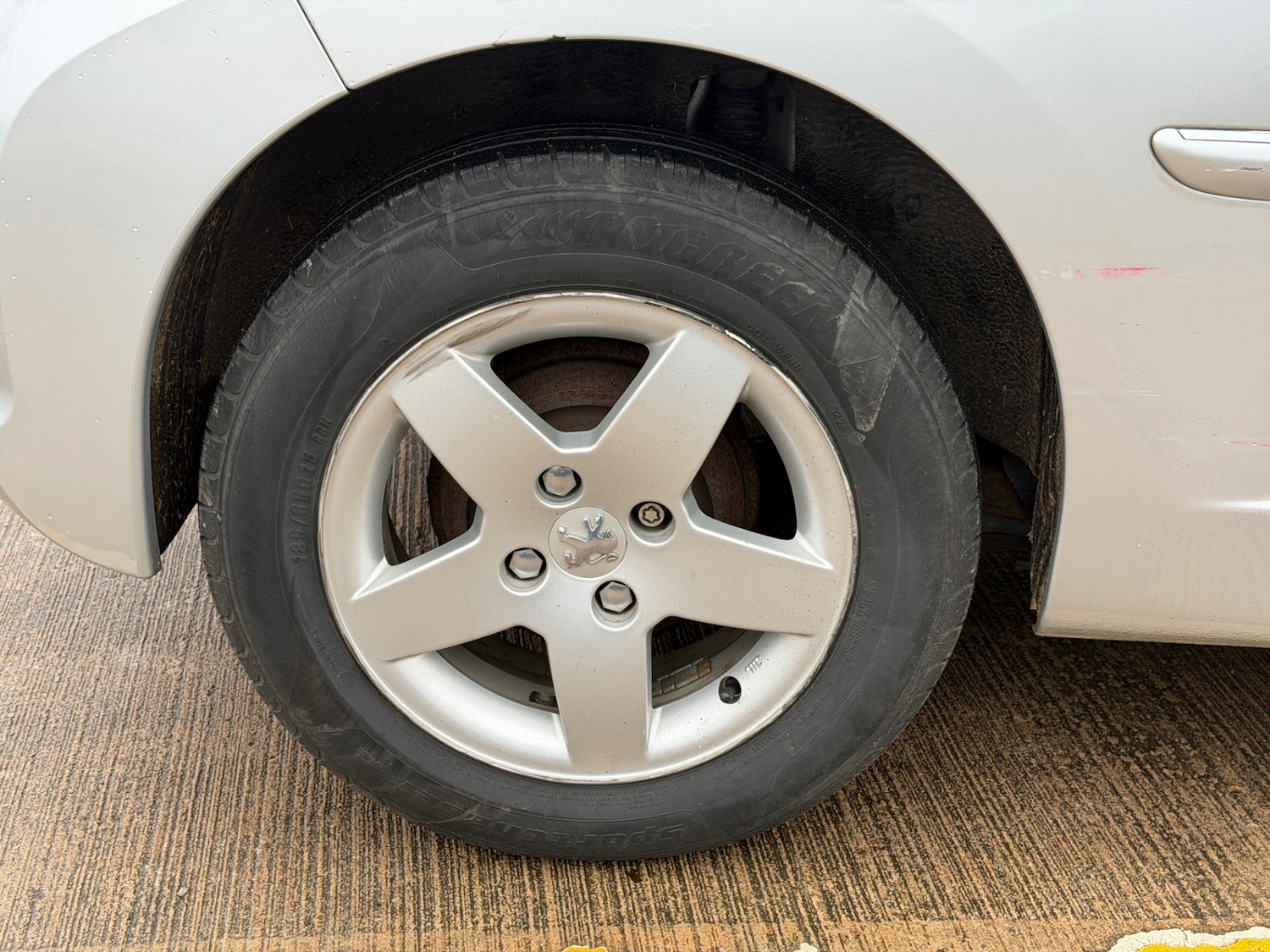 Used Peugeot 207 2011 for sale - 77342257: Photo 11