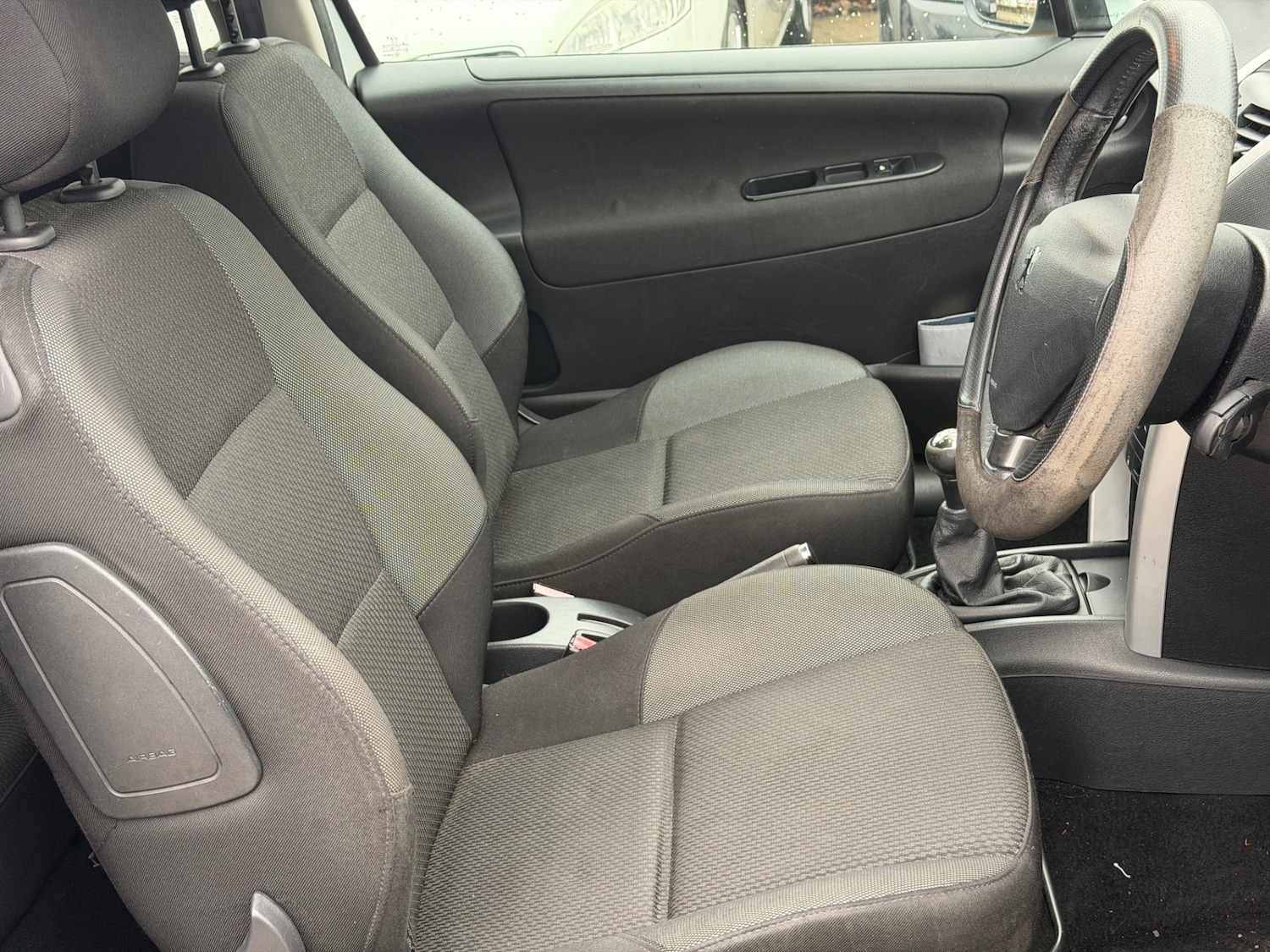 Used Peugeot 207 2011 for sale - 77342257: Photo 13