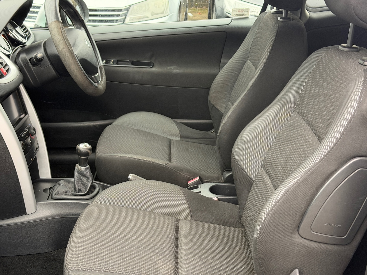 Used Peugeot 207 2011 for sale - 77342257: Photo 19