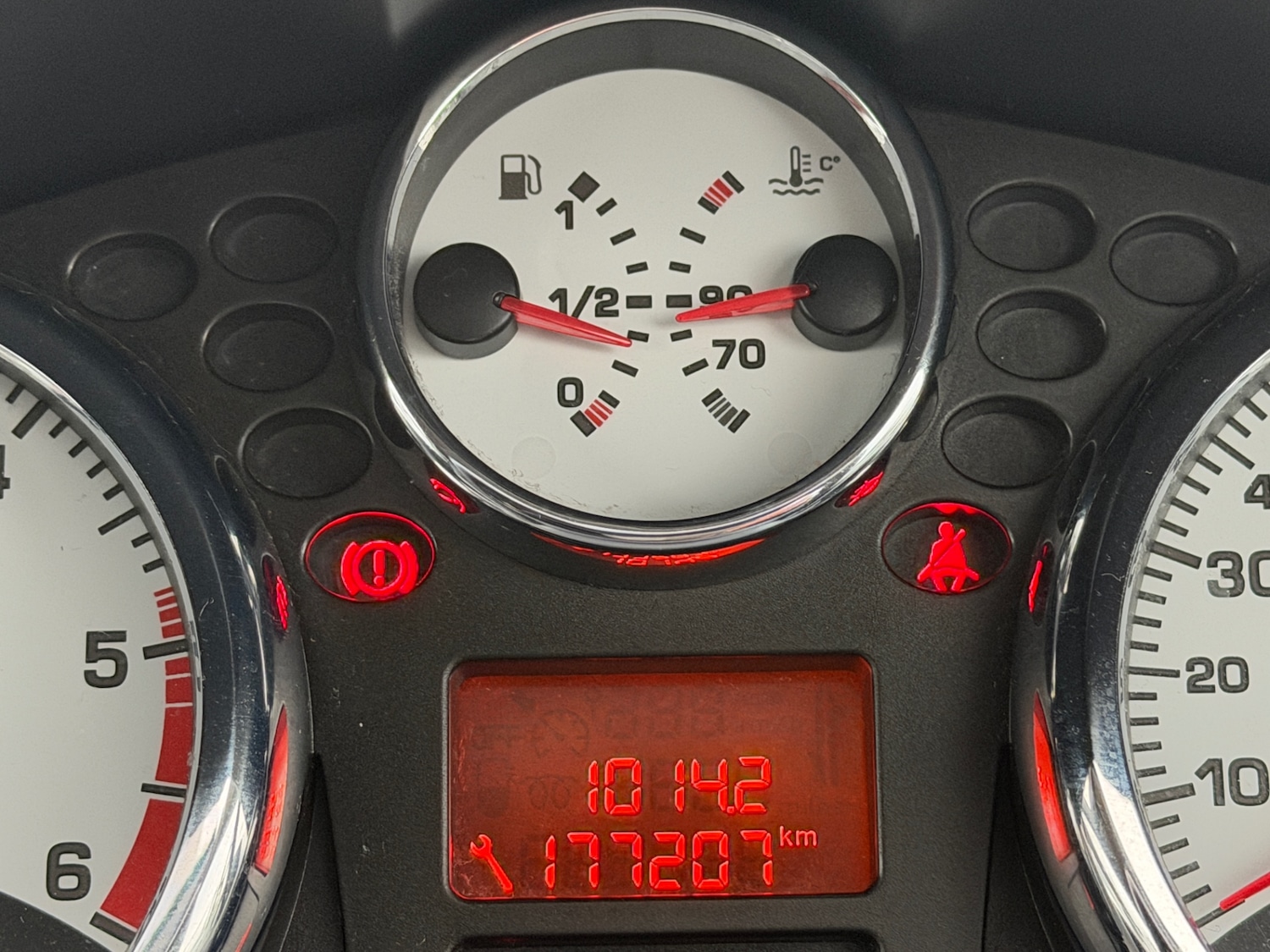 Used Peugeot 207 2011 for sale - 77342257: Photo 21