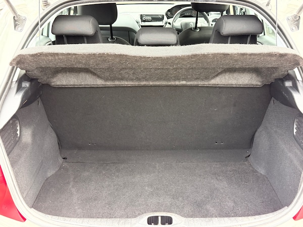 Used Peugeot 208 2012 for sale - 76115546: Photo 12