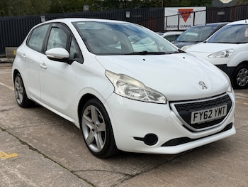 Used Peugeot 208 2012 for sale - 76115546: Photo