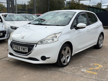 Used Peugeot 208 2012 for sale - 76115546: Photo