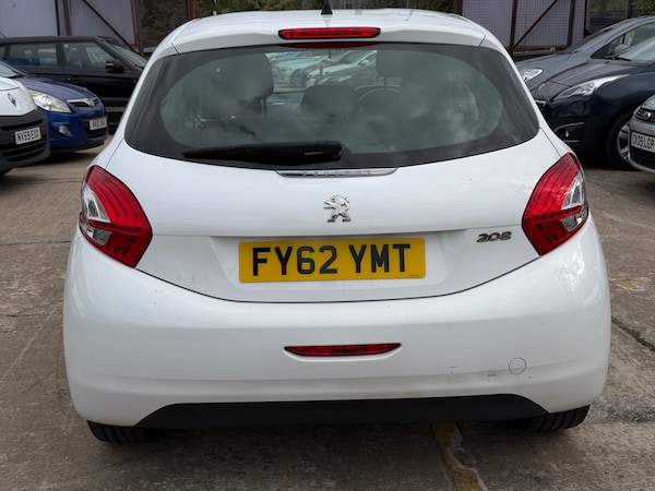 Used Peugeot 208 2012 for sale - 76115546: Photo 6