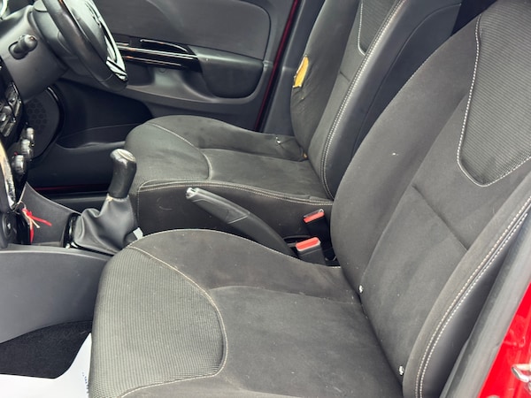 Used Renault Clio 2013 for sale - 74197731: Photo 16